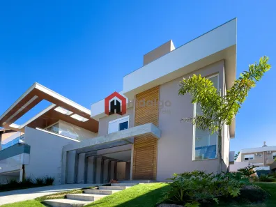 Casa de Condomínio com 3 Quartos à venda, 230m² no Querência, Viamão