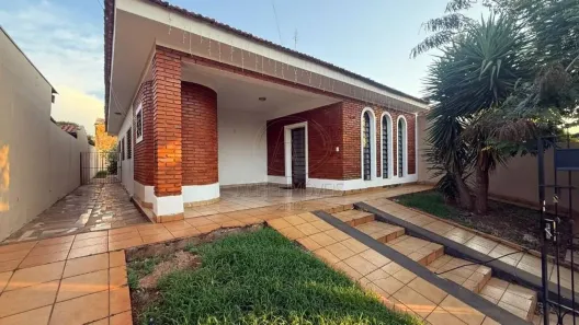 Casa com 3 Quartos à venda, 250m² no Aeroporto, Barretos