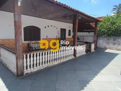 Casa com 2 Quartos à venda, 181m² no Jardim Sulacap, Rio de Janeiro