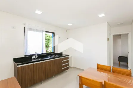 Apartamento com 1 Quarto para alugar, 28m² no Cajuru, Curitiba