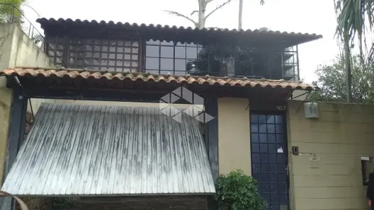 Casa com 3 Quartos à venda, 250m² no Jardim Sabará, Porto Alegre