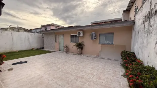 Casa com 3 Quartos à venda, 113m² no Planalto, Manaus