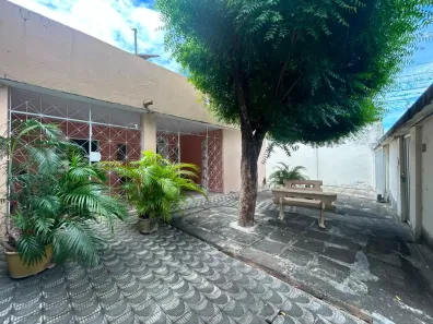 Casa com 5 Quartos à venda, 439m² no Montese, Fortaleza