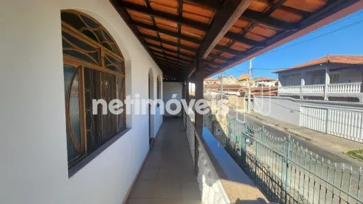 Casa com 3 Quartos à venda, 300m² no Jardim Pérola, Contagem