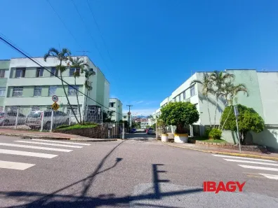Apartamento com 2 Quartos para alugar, 52m² no Jardim Atlântico, Florianópolis