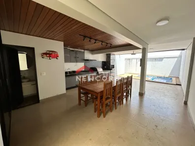 Casa de Condomínio com 3 Quartos à venda, 360m² no Jardim Botânico, Uberlândia