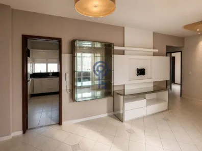 Apartamento com 2 Quartos para alugar, 70m² no Itacorubi, Florianópolis