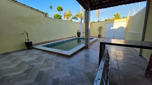 Casa com 2 Quartos à venda, 131m² no Santa Terezinha, Itanhaém