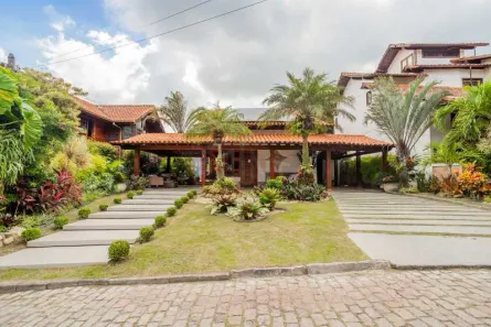 Casa de Condomínio com 3 Quartos à venda, 300m² no Badu, Niterói