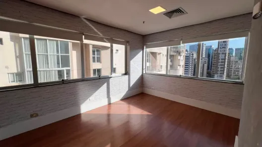 Sala Comercial para alugar, 120m² no Itaim Bibi, São Paulo