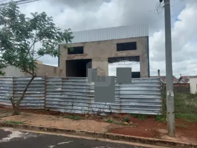 Galpão/Depósito/Armazém à venda, 230m² no Jardim Holanda, Uberlândia