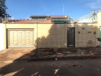 Casa com 4 Quartos à venda, 180m² no Residencial Recanto do Bosque, Goiânia