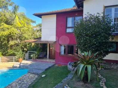 Casa de Condomínio com 4 Quartos à venda, 326m² no Vila Progresso, Niterói