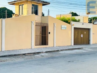 Casa de Condomínio com 3 Quartos à venda, 82m² no Jangurussu, Fortaleza