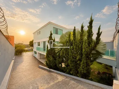 Casa com 4 Quartos à venda, 950m² no Trevo, Belo Horizonte