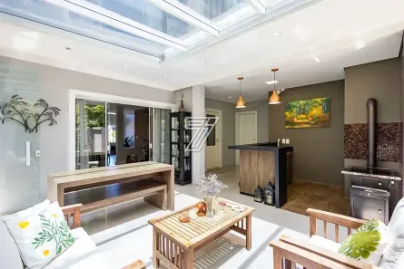 Casa com 4 Quartos à venda, 275m² no Vista Alegre, Curitiba