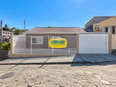 Casa com 4 Quartos para alugar, 160m² no Capoeiras, Florianópolis