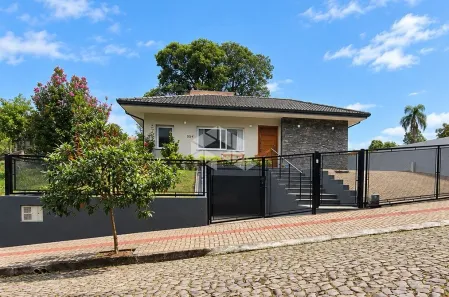 Casa com 3 Quartos à venda, 180m² no , Nova Petrópolis