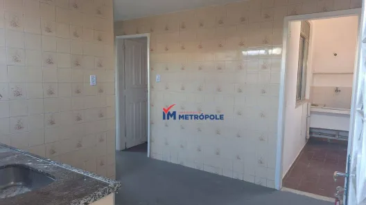 Casa com 2 Quartos para alugar, 52m² no Taquara, Rio de Janeiro