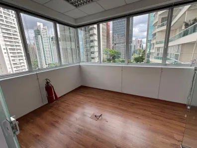 Ponto Comercial para alugar, 100m² no Cerqueira César, São Paulo