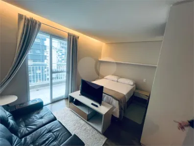 Apartamento com 1 Quarto para alugar, 33m² no República, São Paulo