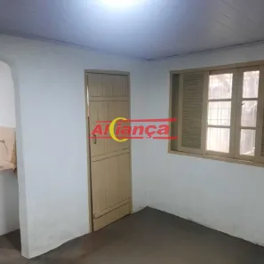 Casa com 1 Quarto para alugar, 40m² no Jardim Tranqüilidade, Guarulhos