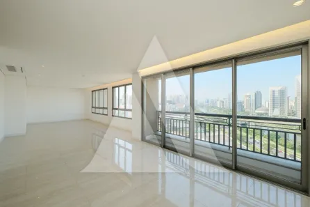 Apartamento com 3 Quartos para alugar, 233m² no Real Parque, São Paulo