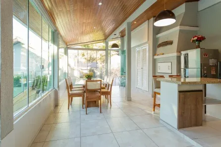Casa com 3 Quartos à venda, 388m² no Vila Ipiranga, Porto Alegre