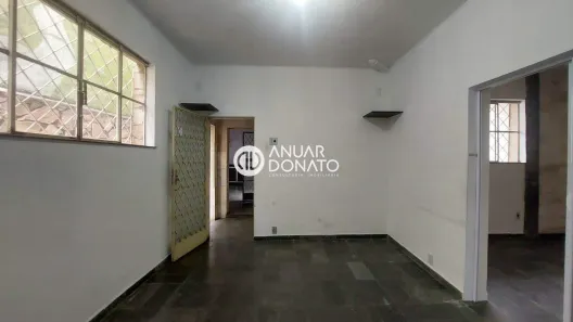 Casa com 3 Quartos para alugar, 80m² no Sagrada Família, Belo Horizonte