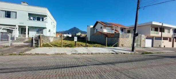 Lote/Terreno à venda, 300m² no Barra do Aririú, Palhoça