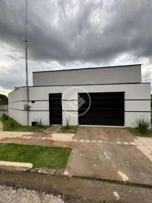 Casa com 3 Quartos à venda, 150m² no Setor Central, Senador Canedo