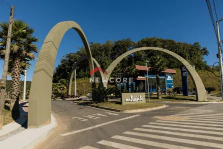 Lote/Terreno à venda, 240m² no Centro, Araquari