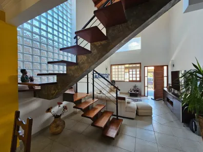 Sobrado com 4 Quartos à venda, 327m² no Indaiá, Caraguatatuba