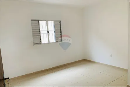 Casa com 2 Quartos para alugar, 51m² no Vila Santa Cristina, Bragança Paulista