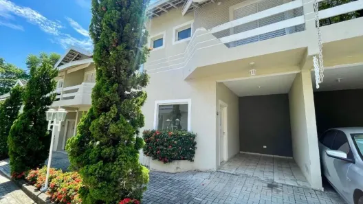 Sobrado com 2 Quartos para venda ou aluguel, 83m² no Chácaras São José, São José dos Campos
