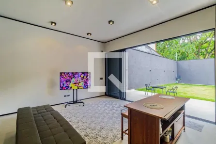 Casa com 1 Quarto à venda, 70m² no Cidade São Francisco, São Paulo