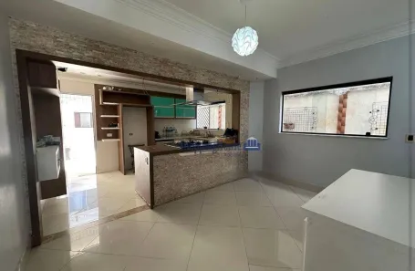 Casa com 3 Quartos à venda, 300m² no Vila Ipojuca, São Paulo