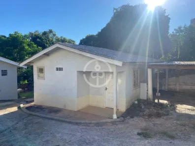 Casa com 2 Quartos para alugar, 55m² no Centro, Cascavel