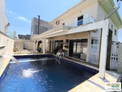 Sobrado com 5 Quartos para alugar, 275m² no Jardim Márcia, Peruíbe