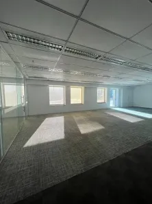 Sala Comercial para alugar, 300m² no Vila Olímpia, São Paulo
