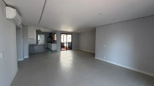 Apartamento com 3 Quartos para alugar, 147m² no Cambuí, Campinas