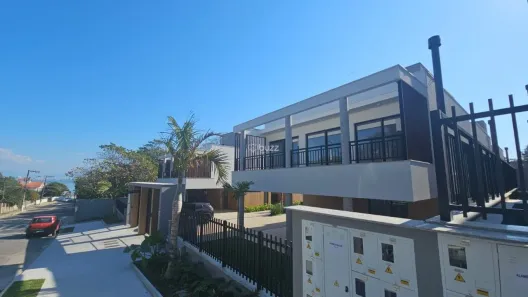 Casa de Condomínio com 3 Quartos à venda, 243m² no Cacupé, Florianópolis