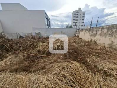 Lote/Terreno para alugar, 140m² no Brasil, Uberlândia