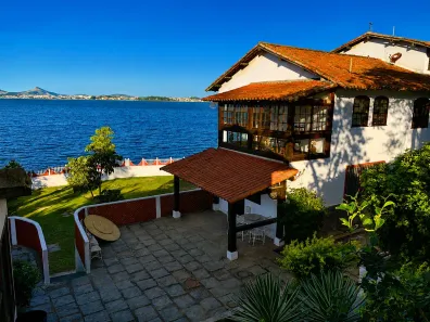 Sobrado com 4 Quartos à venda, 1560m² no Balneário São Pedro, São Pedro da Aldeia