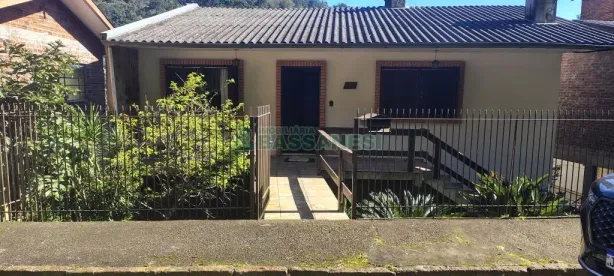 Casa com 3 Quartos à venda, 232m² no Galópolis, Caxias do Sul
