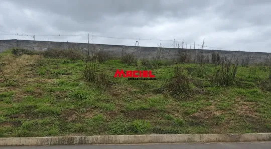 à venda, 250m² no Putim, São José dos Campos