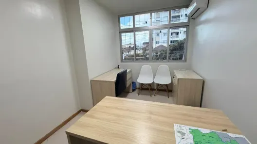 Prédio Comercial para alugar, 230m² no Parque 10 de Novembro, Manaus