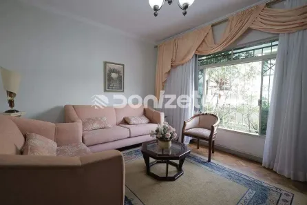Sobrado com 4 Quartos à venda, 243m² no Vila Pires, Santo André