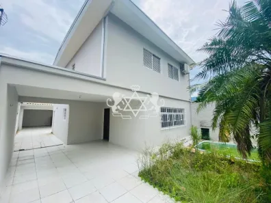 Sobrado com 4 Quartos à venda, 167m² no Benfica, Caraguatatuba