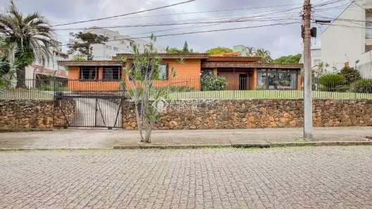 Casa com 3 Quartos à venda, 314m² no Chácara das Pedras, Porto Alegre